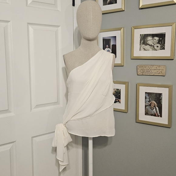 krisa Tops - Elegant White One-Shoulder Blouse